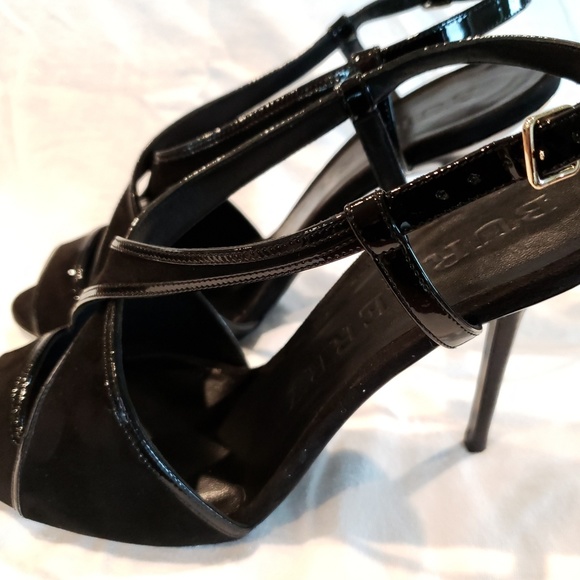 Authentic Burberry Brandyner Sandals - Picture 2 of 8